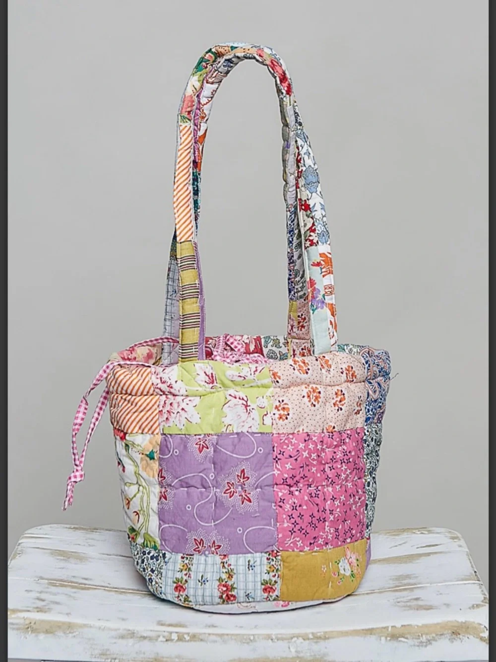 POL HMQD4 Patchwork Quilted Bucket Tote Bag in Multicolor NWT - Picture 6 of 10